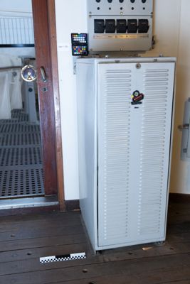 Foto Alimentatore radar trasmettitore Marconi Radiolocator 4 IGB-007183_20250415_004.jpg